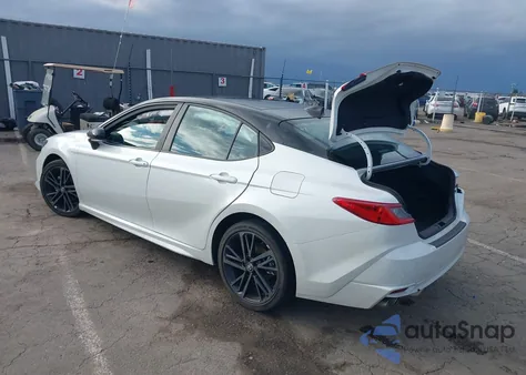 2025 Toyota Camry Xse из США, поврежденный, VIN 4T1DAACK1SU046204